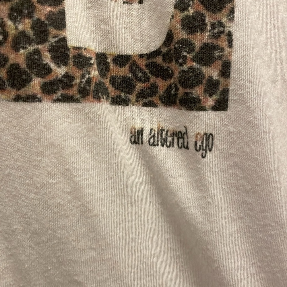 Valentine’s LOVE Shirt ❤️ - Picture 9 of 11